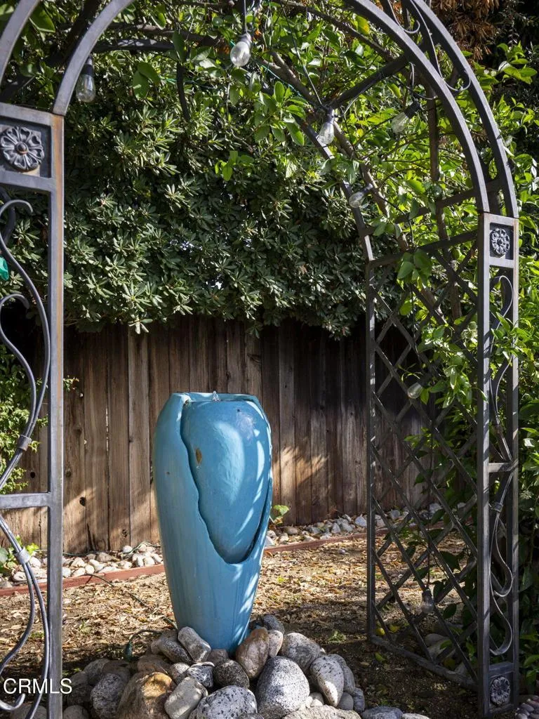 574 N Sunnyslope Avenue, Pasadena, California 91107 home-pic-25